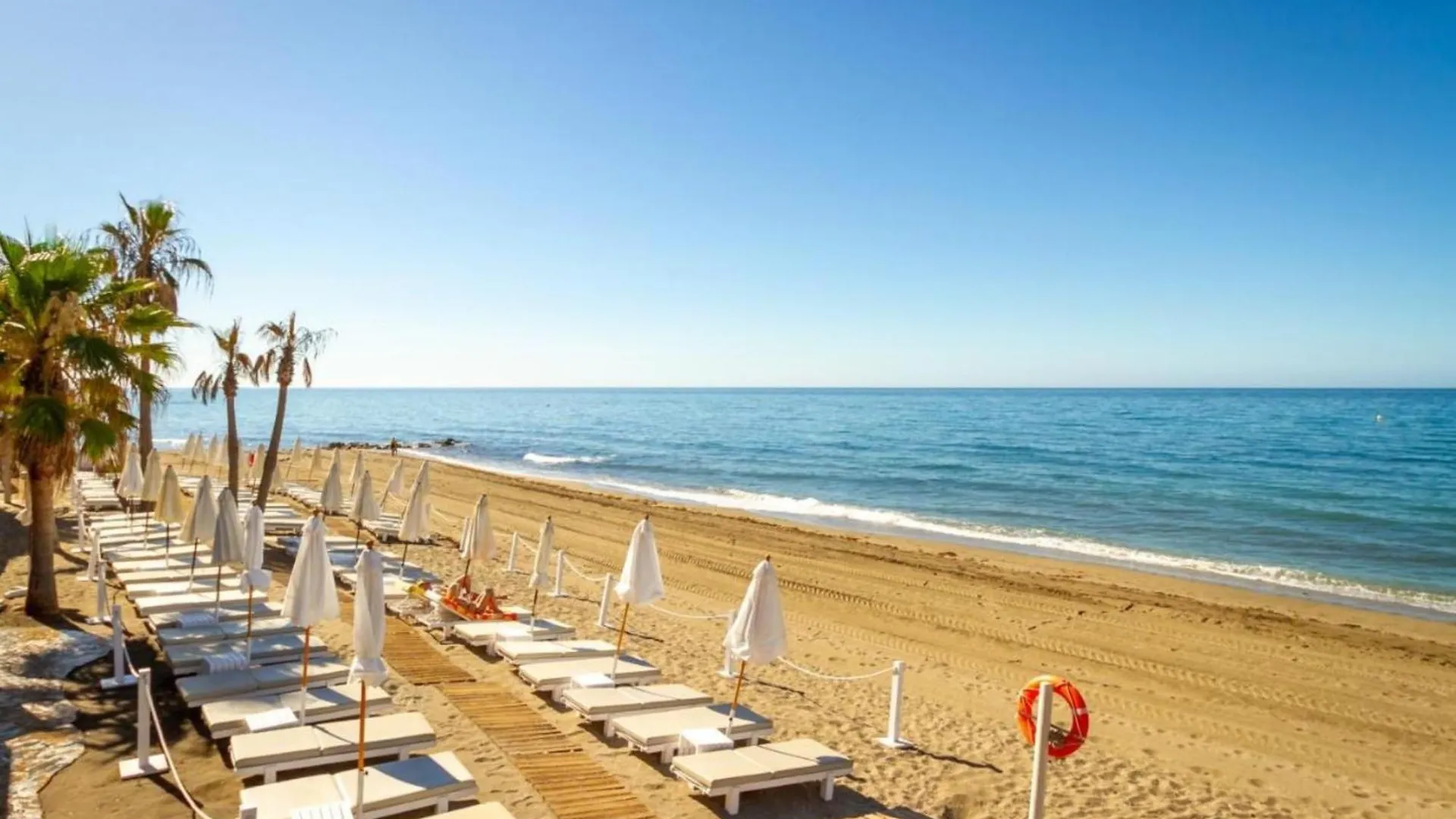 Iron House - Luxury Penthouse With Bathtub Apartment Marbella