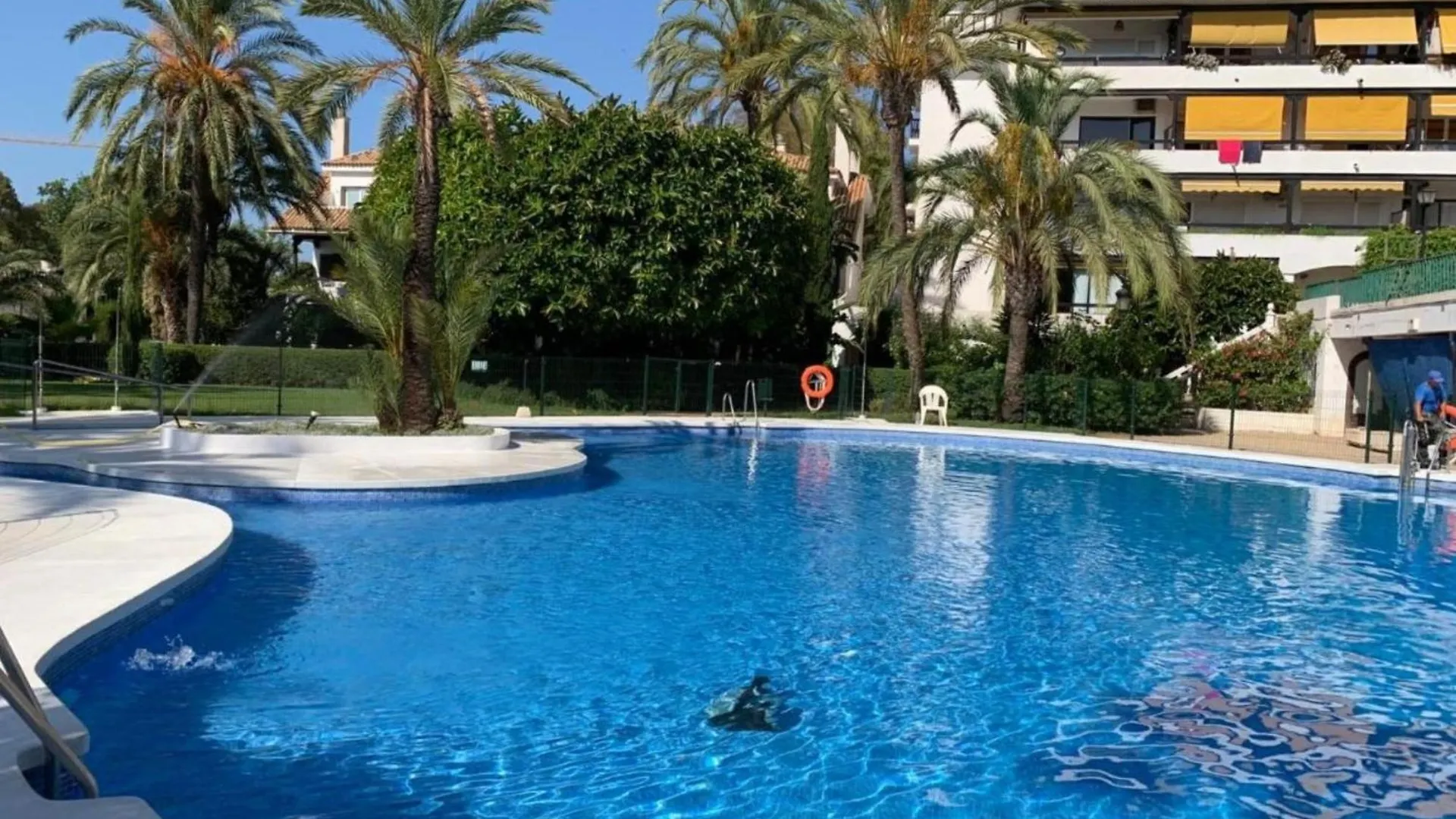 Iron House - Luxury Penthouse With Bathtub Apartment Marbella