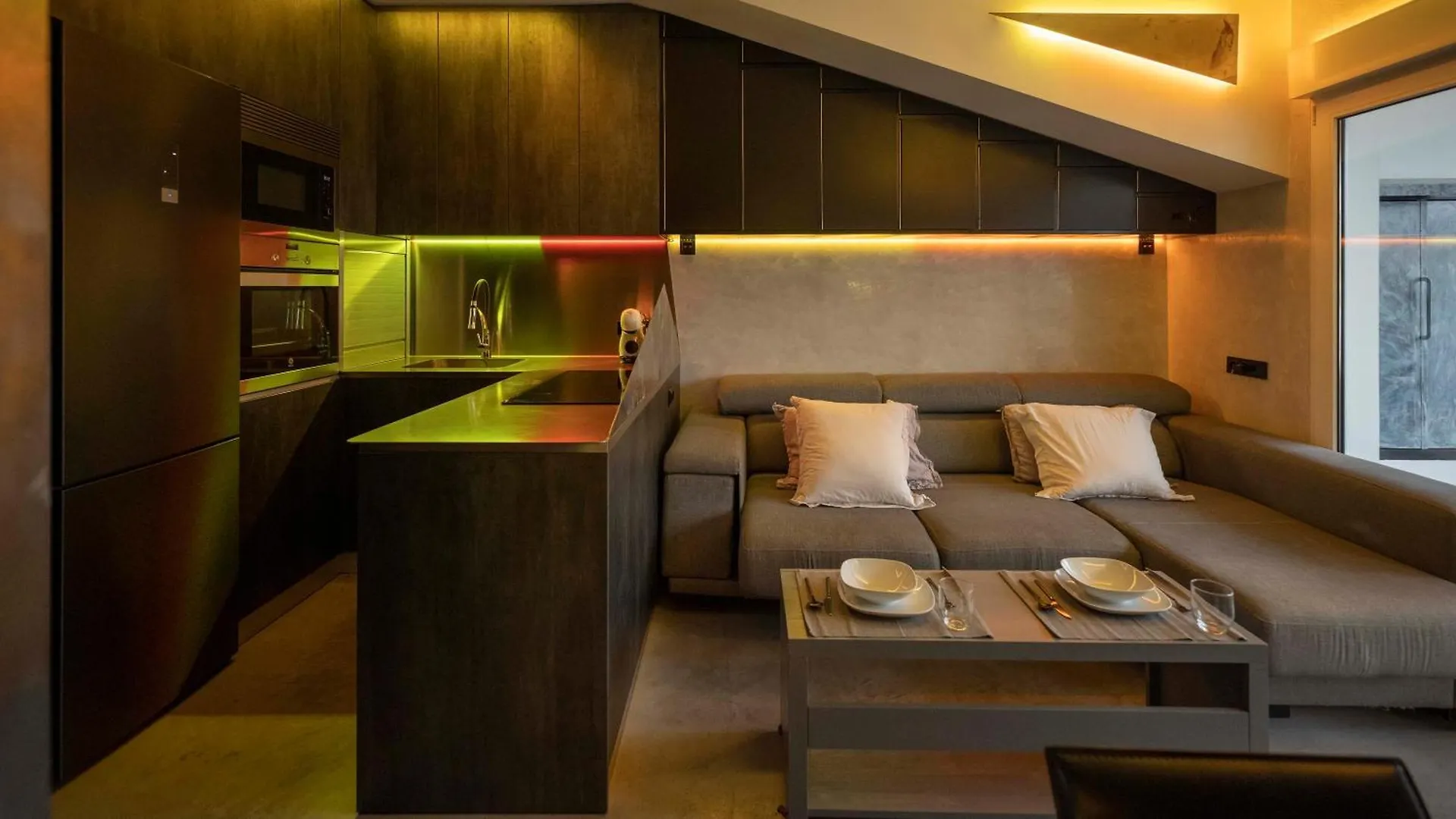 Iron House - Luxury Penthouse With Bathtub Apartment Marbella