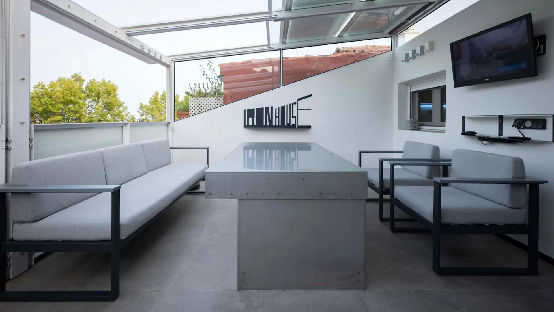 Iron House - Luxury Penthouse With Bathtub Apartment Marbella