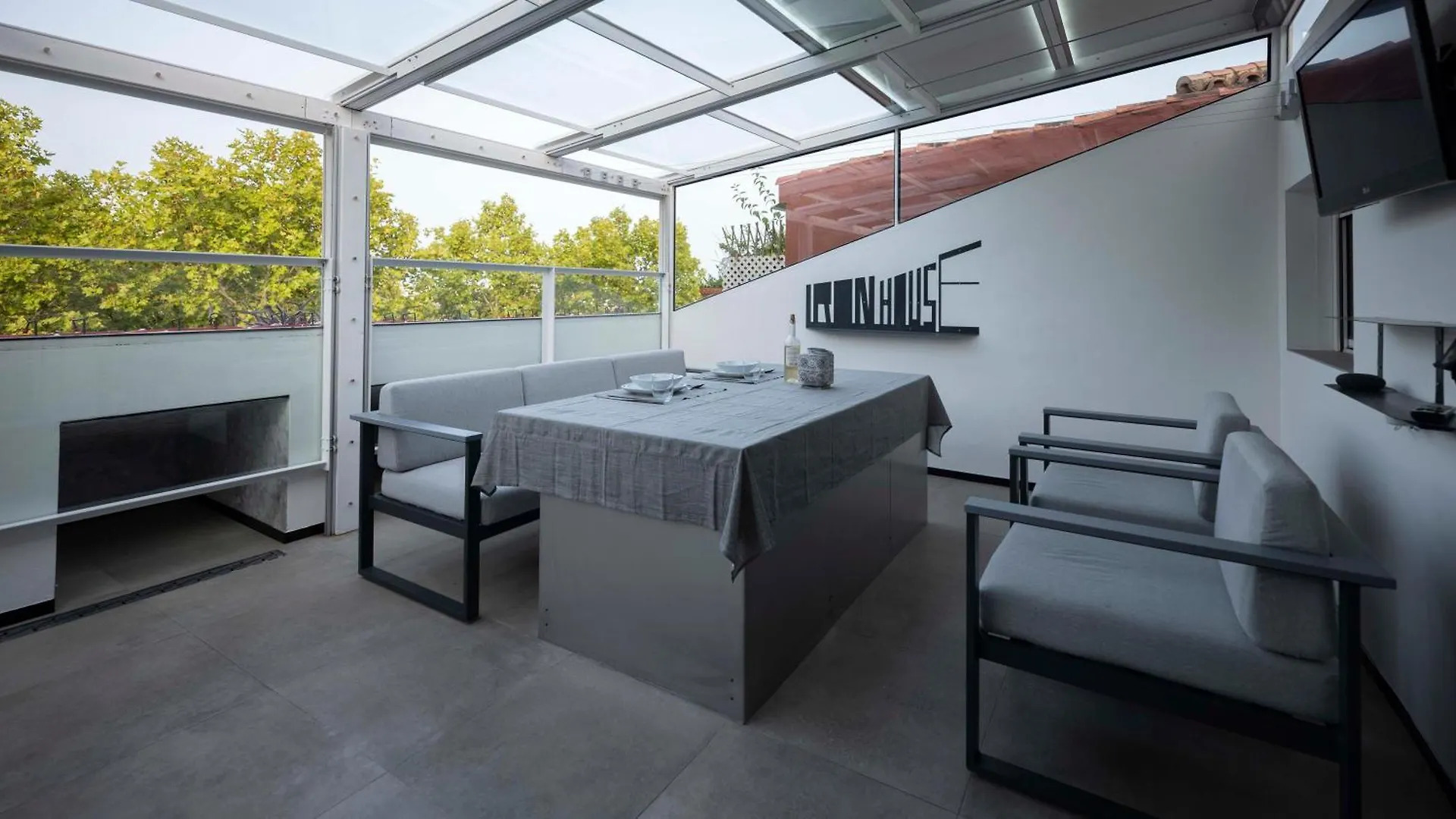 Iron House - Luxury Penthouse With Bathtub Apartment Marbella