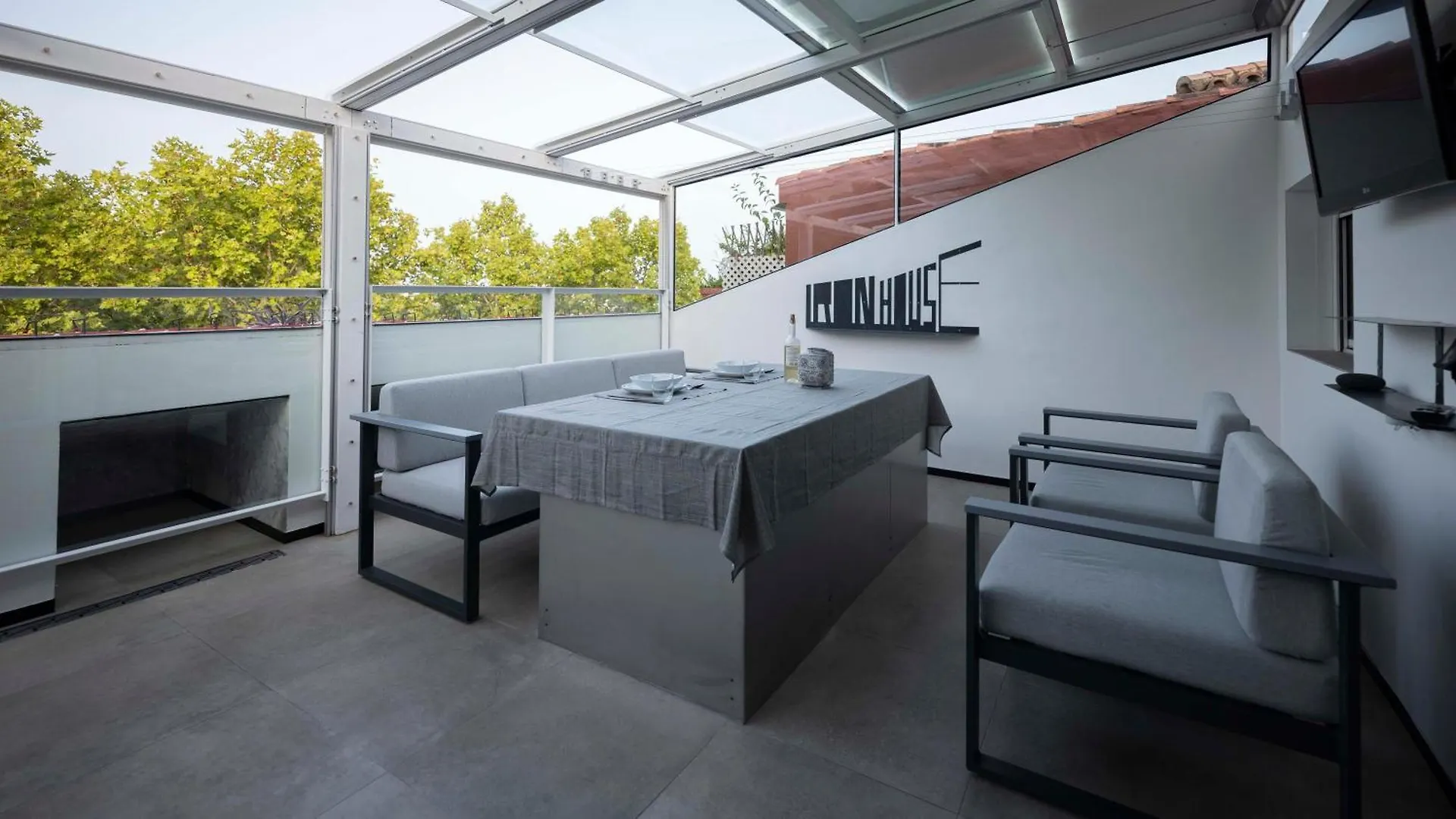 Iron House - Luxury Penthouse With Bathtub Apartment Marbella